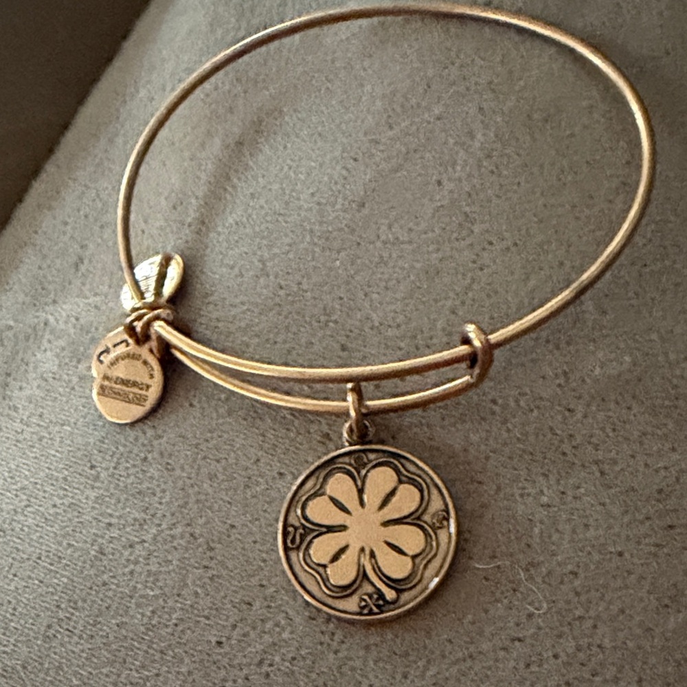 Alex and Ani Gold Clover Bracelet four leaf clover good luck